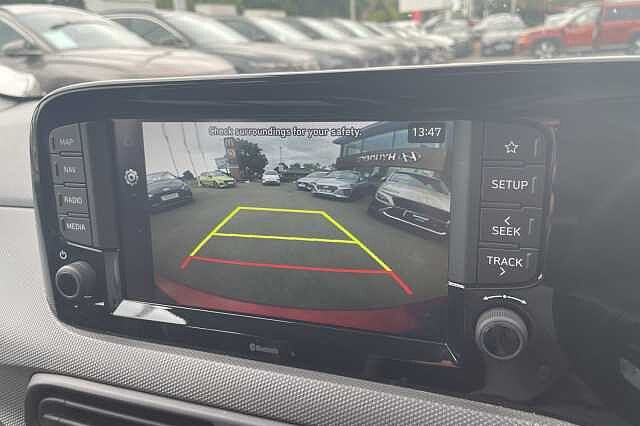 Hyundai I10 Advance [Nav] 1.0 MPi (63ps) Dragon Red