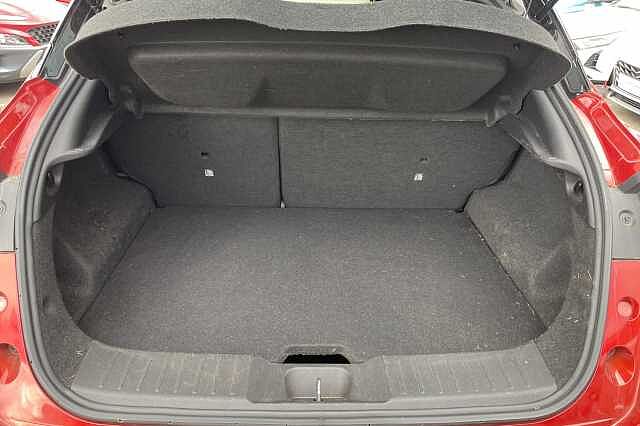 Nissan Juke Tekna+ 1.0 DiG-T (114ps)