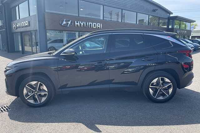 Hyundai TUCSON premium Plug In Hybrid 1.6 T-HDi PHEV (252ps) Abyss Black