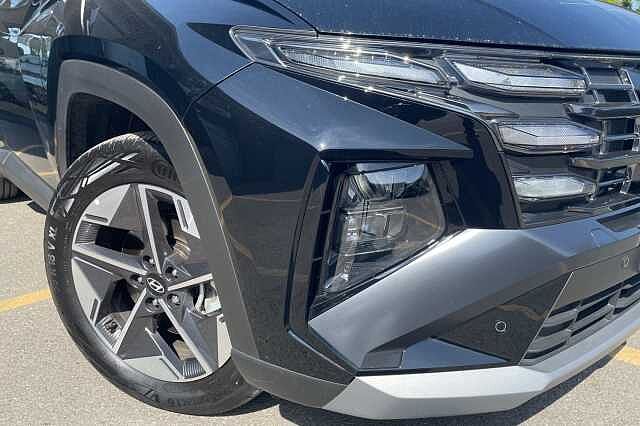 Hyundai TUCSON premium Plug In Hybrid 1.6 T-HDi PHEV (252ps) Abyss Black