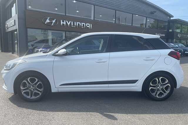 Hyundai i20 Premium Nav 1.2 MPi (84ps)