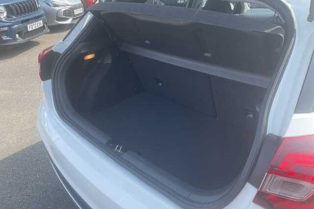 Hyundai i20 Premium Nav 1.2 MPi (84ps)