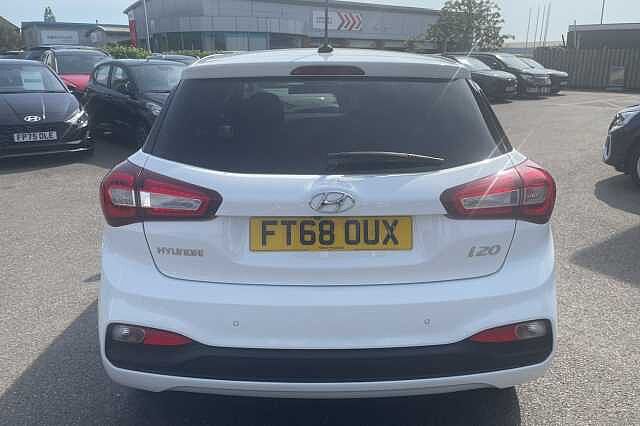 Hyundai i20 Premium Nav 1.2 MPi (84ps)