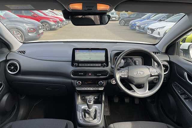 Hyundai KONA Premium 1.0 T-GDi MHEV (120ps) Atlas White