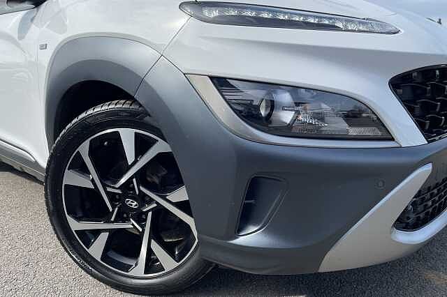 Hyundai KONA Premium 1.0 T-GDi MHEV (120ps) Atlas White