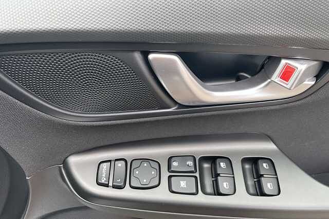 Hyundai KONA Premium Hybrid 1.6 GDi HEV (141ps)