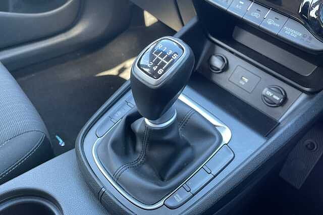 Hyundai KONA SE Connect 1.0 T-GDi MHEV (120ps)