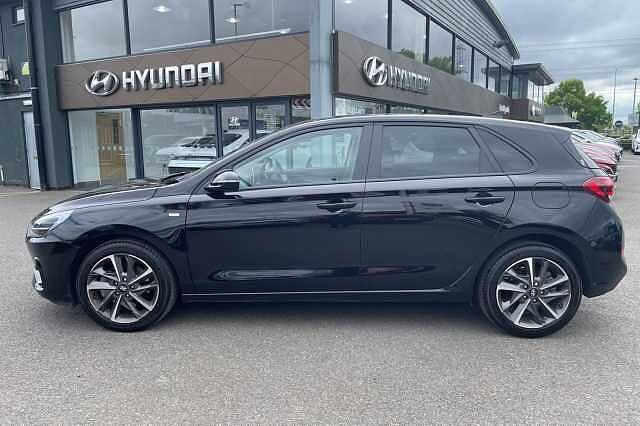 Hyundai i30 Premium 1.0 T-GDi MHEV (120ps)