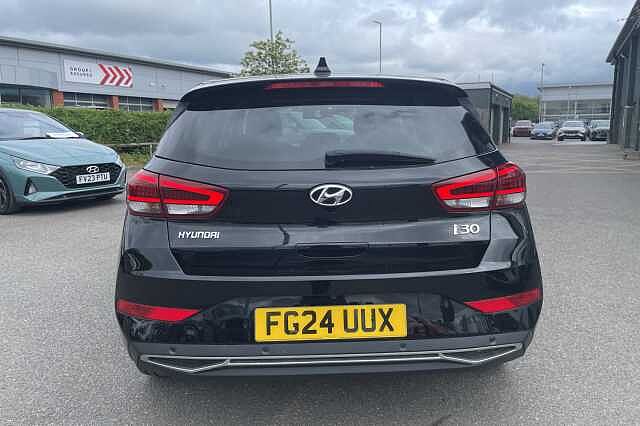 Hyundai i30 Premium 1.0 T-GDi MHEV (120ps)