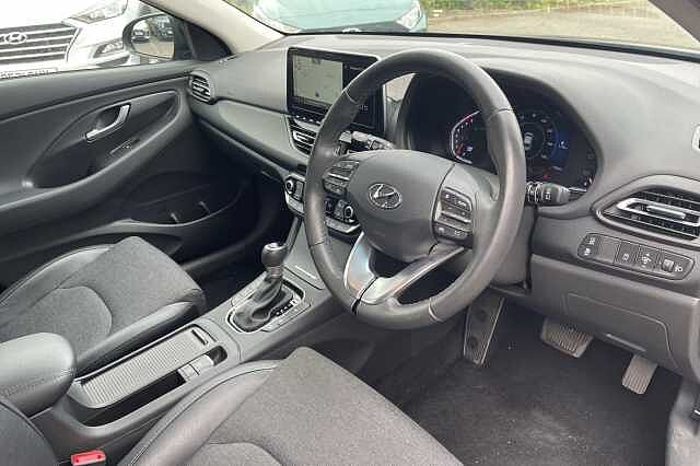 Hyundai i30 Premium 1.0 T-GDi MHEV (120ps)