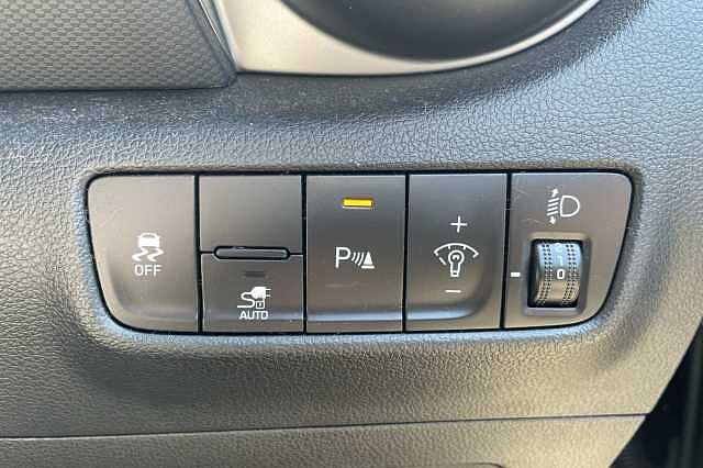 Hyundai KONA Premium Electric 64kWh EV (204ps) Abyss Black