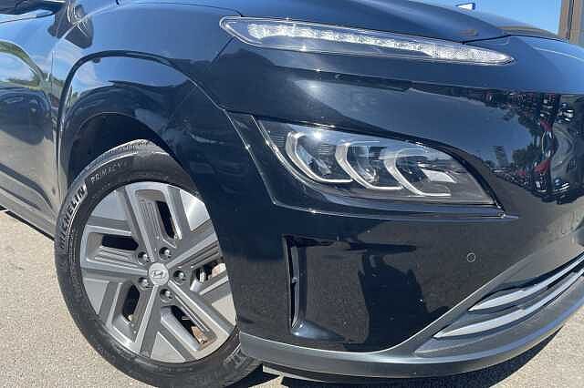 Hyundai KONA Premium Electric 64kWh EV (204ps) Abyss Black