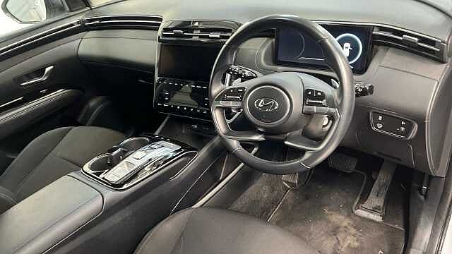 Hyundai TUCSON 1.6 h T-GDi SE Connect SUV 5dr Petrol Hybrid Auto Euro 6 (s/s) (230 ps) White