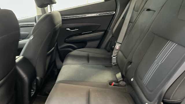 Hyundai TUCSON 1.6 h T-GDi SE Connect SUV 5dr Petrol Hybrid Auto Euro 6 (s/s) (230 ps) White