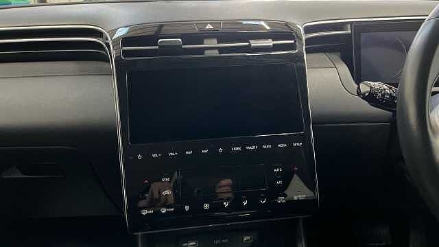 Hyundai TUCSON 1.6 h T-GDi SE Connect SUV 5dr Petrol Hybrid Auto Euro 6 (s/s) (230 ps) White