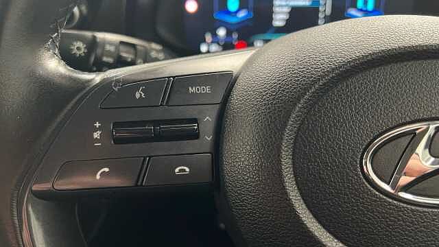 Hyundai BAYON 1.0 T-GDi MHEV SE Connect SUV 5dr Petrol Hybrid DCT Euro 6 (s/s) (100 ps) Black