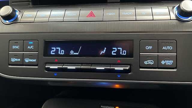 Hyundai KONA 1.6 h-GDi Ultimate SUV 5dr Petrol Hybrid DCT Euro 6 (s/s) (129 ps) Black