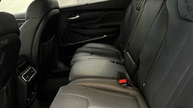 Hyundai SANTA FE 1.6 T-GDi 13.8kWh Ultimate SUV 5dr Petrol Plug-in Hybrid Auto 4WD Euro 6 (s/s) ( White Cream