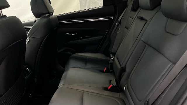 Hyundai TUCSON 1.6 h T-GDi 13.8kWh Ultimate SUV 5dr Petrol Plug-in Hybrid Auto 4WD Euro 6 (s/s) Atlas White