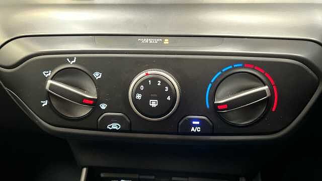 Hyundai BAYON 1.0 T-GDi MHEV SE Connect SUV 5dr Petrol Hybrid Manual Euro 6 (s/s) (100 ps) Grey