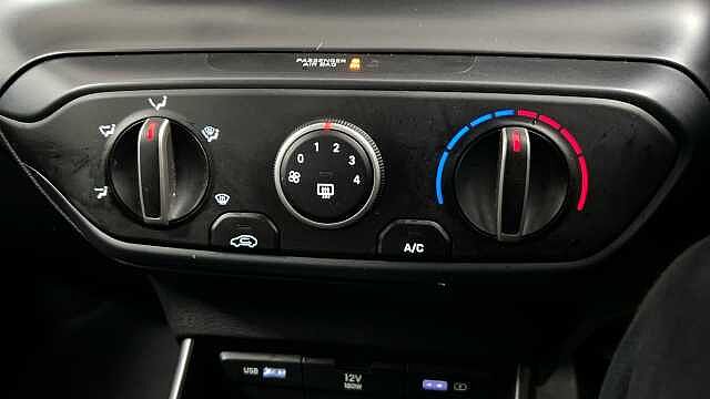 Hyundai i20 1.0 T-GDi MHEV SE Connect Hatchback 5dr Petrol Hybrid Manual Euro 6 (s/s) (100 p