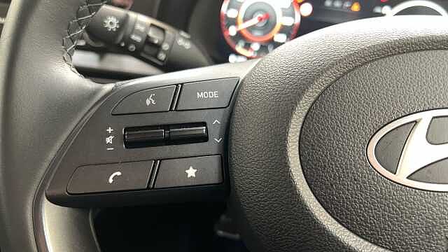 Hyundai BAYON 1.0 T-GDi Advance SUV 5dr Petrol Manual Euro 6 (s/s) (100 ps) White