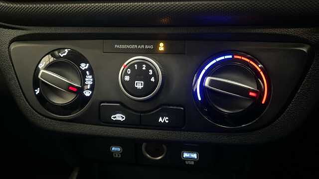 Hyundai I10 1.0 Advance Hatchback 5dr Petrol Auto Euro 6 (s/s) (63 ps) Atlas White