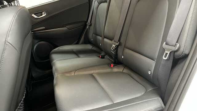 Hyundai KONA 1.6 h-GDi Ultimate SUV 5dr Petrol Hybrid DCT Euro 6 (s/s) (141 ps) White