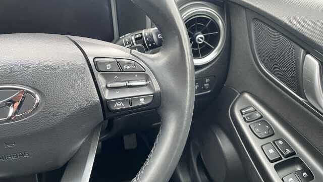 Hyundai KONA 1.6 h-GDi Premium SUV 5dr Petrol Hybrid DCT Euro 6 (s/s) (141 ps) Blue