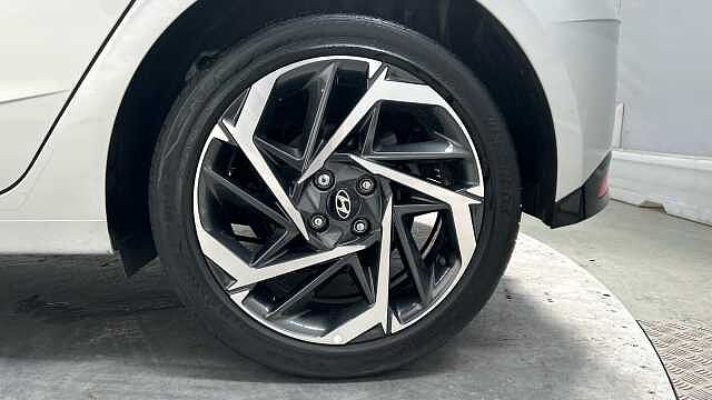 Hyundai i20 1.0 T-GDi MHEV Premium Hatchback 5dr Petrol Hybrid DCT Euro 6 (s/s) (100 ps)