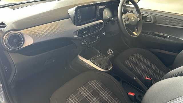 Hyundai I10 1.2 Premium Auto Euro 6 (s/s) 5dr META BLUE