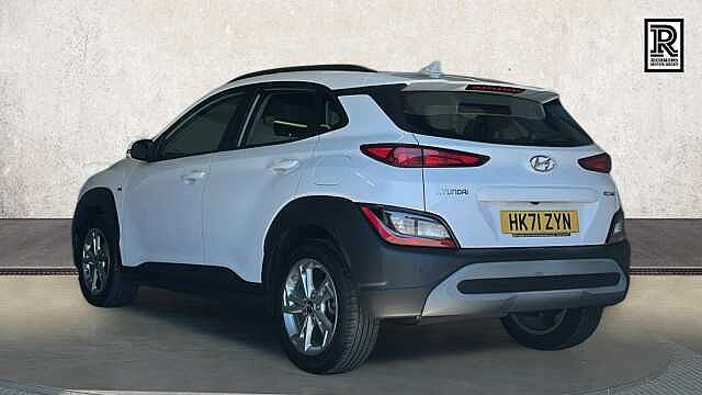 Hyundai KONA 1.0 T-GDi MHEV SE Connect SUV 5dr Petrol Hybrid Manual Euro 6 (s/s) (120 ps) Atlas White