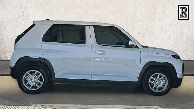 Hyundai INSTER Standard Range 42kWh 01 SUV 5dr Electric Auto (97 ps) Atlas White