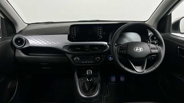 Hyundai I10 1.0 Advance Hatchback 5dr Petrol Manual Euro 6 (s/s) (63 ps) ATLAS WHITE