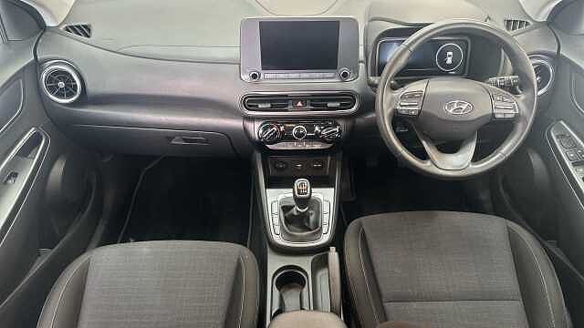 Hyundai KONA 1.0 T-GDi MHEV SE Connect SUV 5dr Petrol Hybrid Manual Euro 6 (s/s) (120 ps) Atlas White