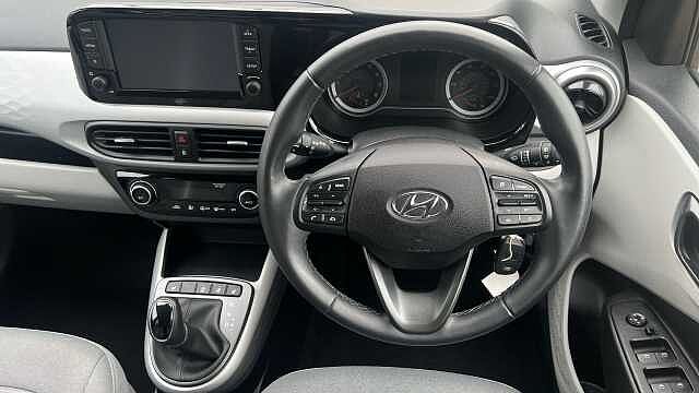 Hyundai I10 1.2 Premium Hatchback 5dr Petrol Auto Euro 6 (s/s) (84 ps) Silver