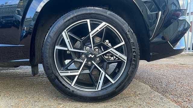 Hyundai TUCSON 1.6 T-GDi MHEV N Line S SUV 5dr Petrol Hybrid DCT Euro 6 (s/s) (160 ps) Black
