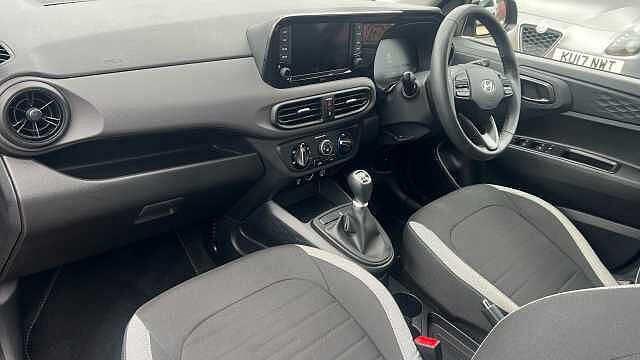 Hyundai I10 1.2 Advance Hatchback 5dr Petrol Manual Euro 6 (s/s) (79 ps) Phantom Black