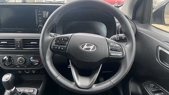 Hyundai I10 1.2 Advance Hatchback 5dr Petrol Manual Euro 6 (s/s) (79 ps) Phantom Black