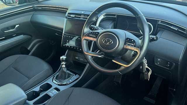 Hyundai TUCSON 1.6 T-GDi SE Connect SUV 5dr Petrol Manual Euro 6 (s/s) (150 ps) Phantom Black