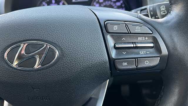 Hyundai I30 1.6 CRDi Premium Hatchback 5dr Diesel DCT Euro 6 (s/s) (115 ps) Red