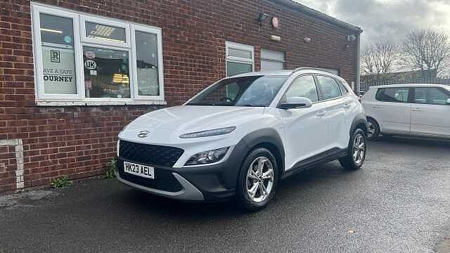 Hyundai KONA 1.0 T-GDi MHEV SE Connect SUV 5dr Petrol Hybrid Manual Euro 6 (s/s) (120 ps) Atlas White