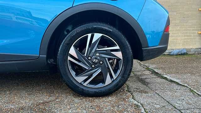 Hyundai BAYON 1.0 T-GDi MHEV SE Connect SUV 5dr Petrol Hybrid DCT Euro 6 (s/s) (100 ps) Blue