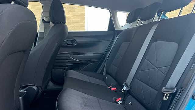 Hyundai BAYON 1.0 T-GDi MHEV SE Connect SUV 5dr Petrol Hybrid DCT Euro 6 (s/s) (100 ps) Blue