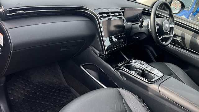 Hyundai TUCSON 1.6 h T-GDi 13.8kWh Ultimate SUV 5dr Petrol Plug-in Hybrid Auto 4WD Euro 6 (s/s) Shimmering Slvr