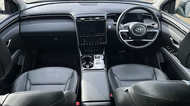 Hyundai TUCSON 1.6 h T-GDi 13.8kWh Ultimate SUV 5dr Petrol Plug-in Hybrid Auto 4WD Euro 6 (s/s) Shimmering Slvr