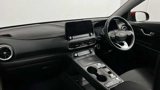 Hyundai KONA 64kWh Premium SUV 5dr Electric Auto (10.5kW Charger) (204 ps)