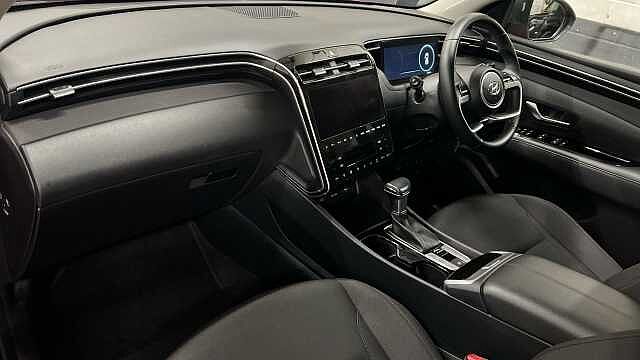 Hyundai TUCSON 1.6 T-GDi MHEV SE Connect SUV 5dr Petrol Hybrid DCT Euro 6 (s/s) (150 ps) Engine Red