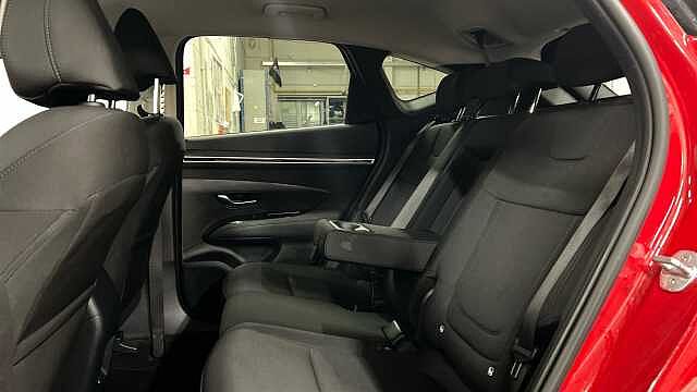 Hyundai TUCSON 1.6 T-GDi MHEV SE Connect SUV 5dr Petrol Hybrid DCT Euro 6 (s/s) (150 ps) Engine Red