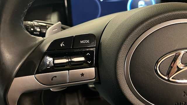 Hyundai TUCSON 1.6 h T-GDi Ultimate SUV 5dr Petrol Hybrid Auto Euro 6 (s/s) (230 ps) Atlas White